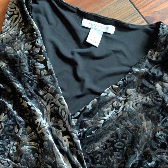 WHBM a black velvet top blouse small - Picture 2 of 6